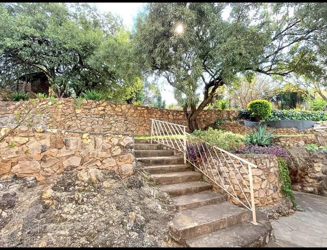 6 BEDROOM HOUSE FOR SALE IN ERASMIA